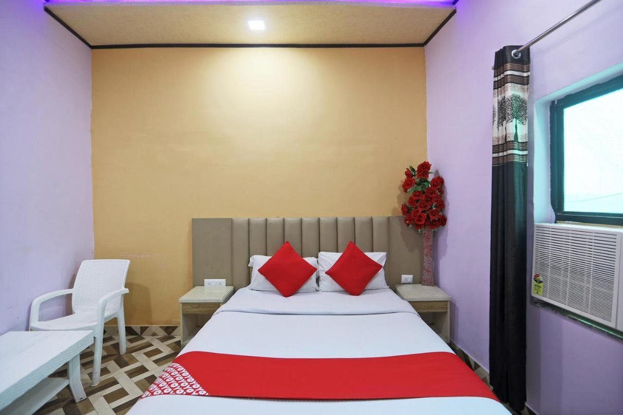 Oyo 63528 60 Milestone Hotel Tibri Bagian luar foto